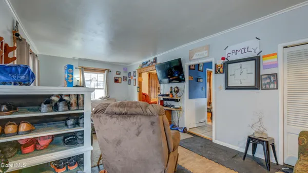 $129,000 | 40 Fox Street, Gloversville, NY 12078