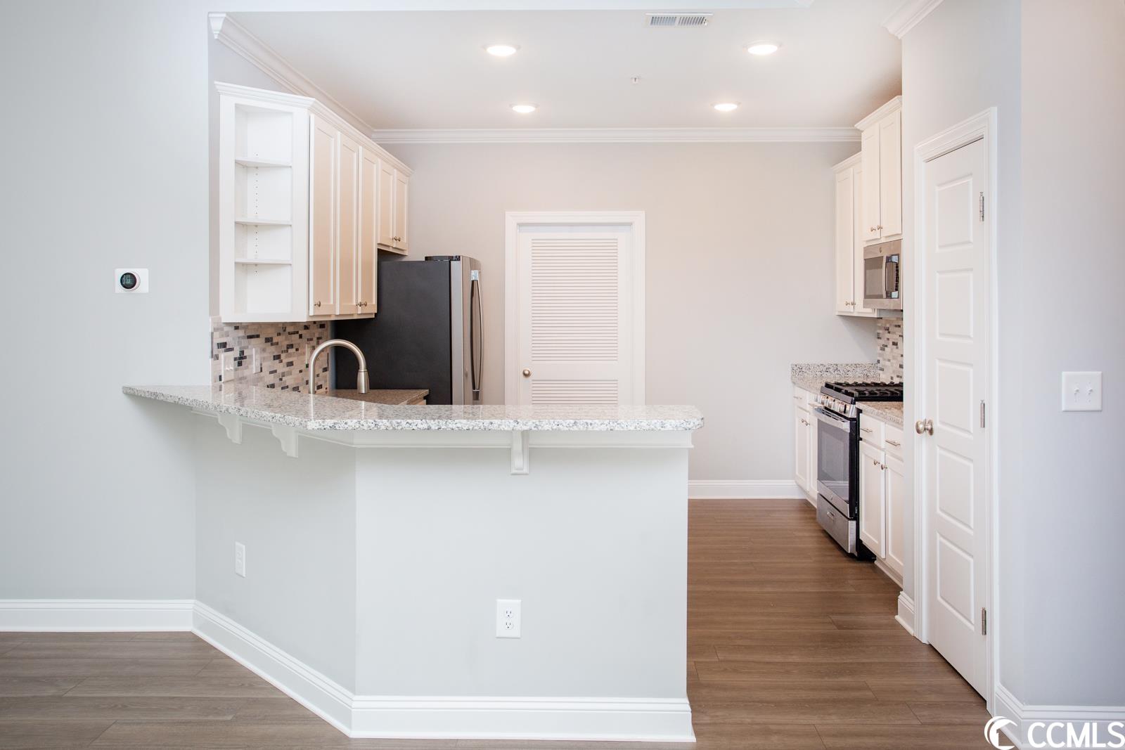 916 Jackline Place, Unit 201 Murrells Inlet, SC 29576 - Photo 8 of 36 Gallery Image 8