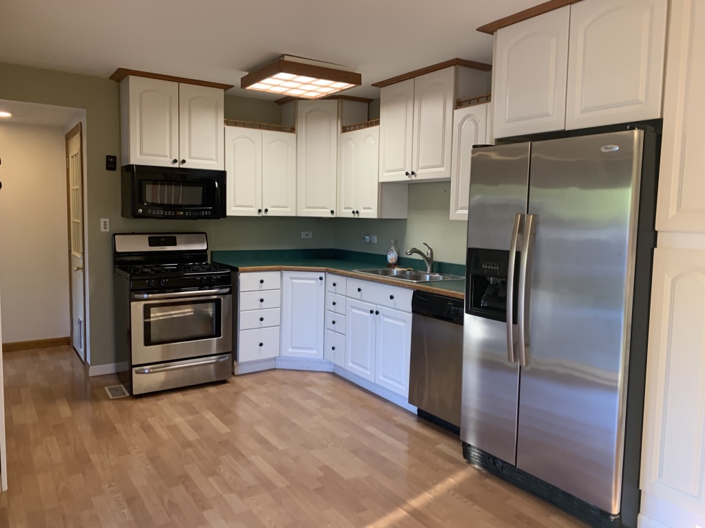 24348 South Frontage Road West Channahon, IL 60410 - Photo 6 of 31