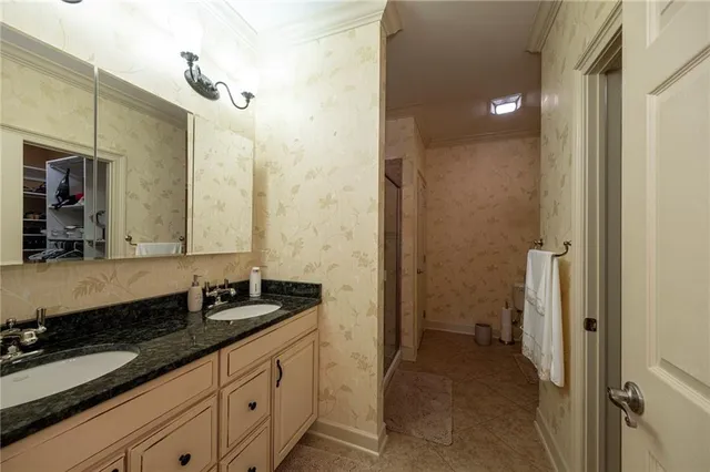 $425,000 | 408 Independence Lane, Unit 211, Freedom, PA 15042