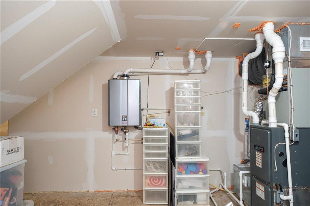 408 Independence Lane, Unit 211 Freedom, PA 15042 - Photo 19 of 29