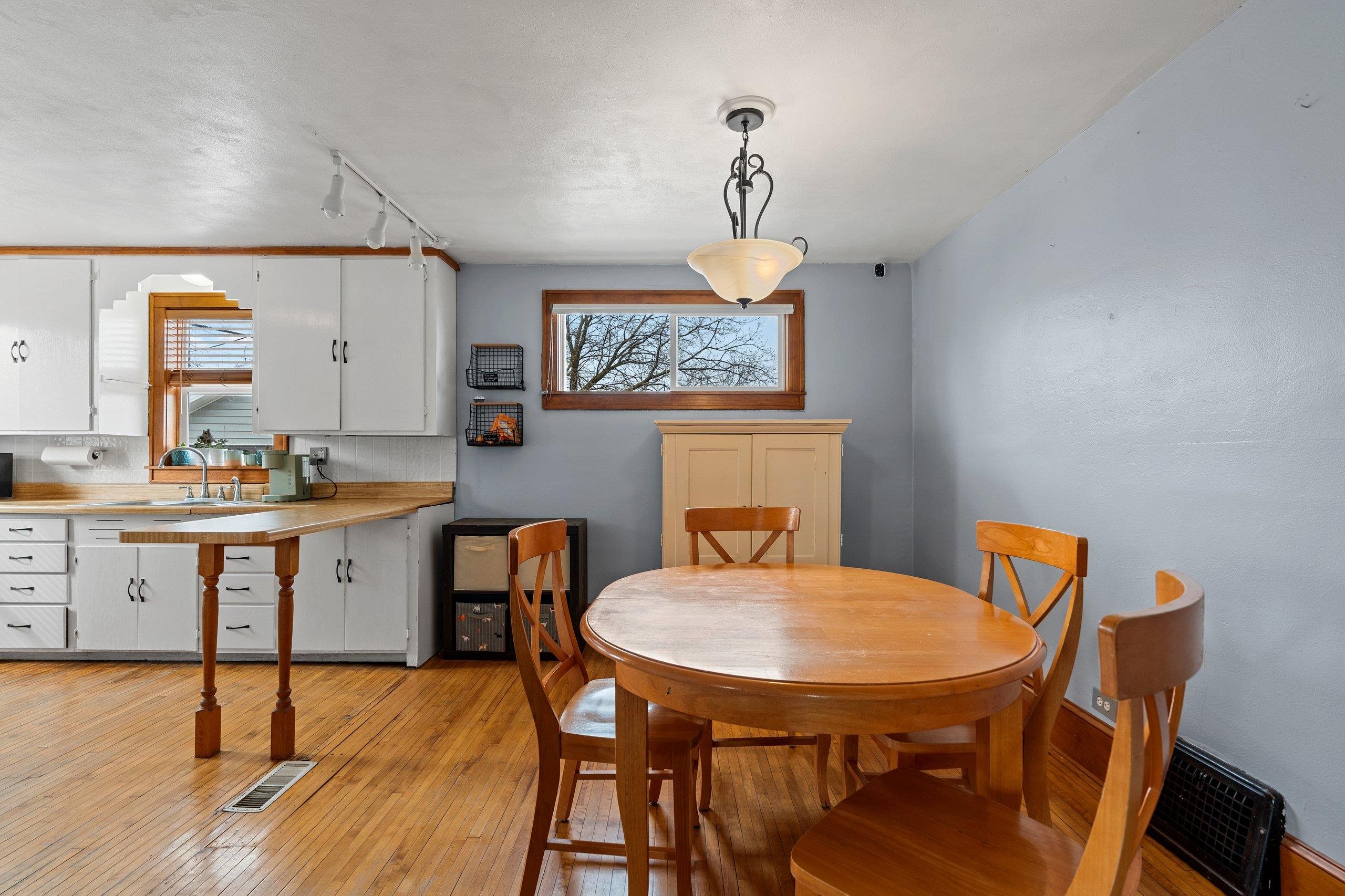 315 South Victoria Street Appleton, WI 54914 - Photo 12 of 41