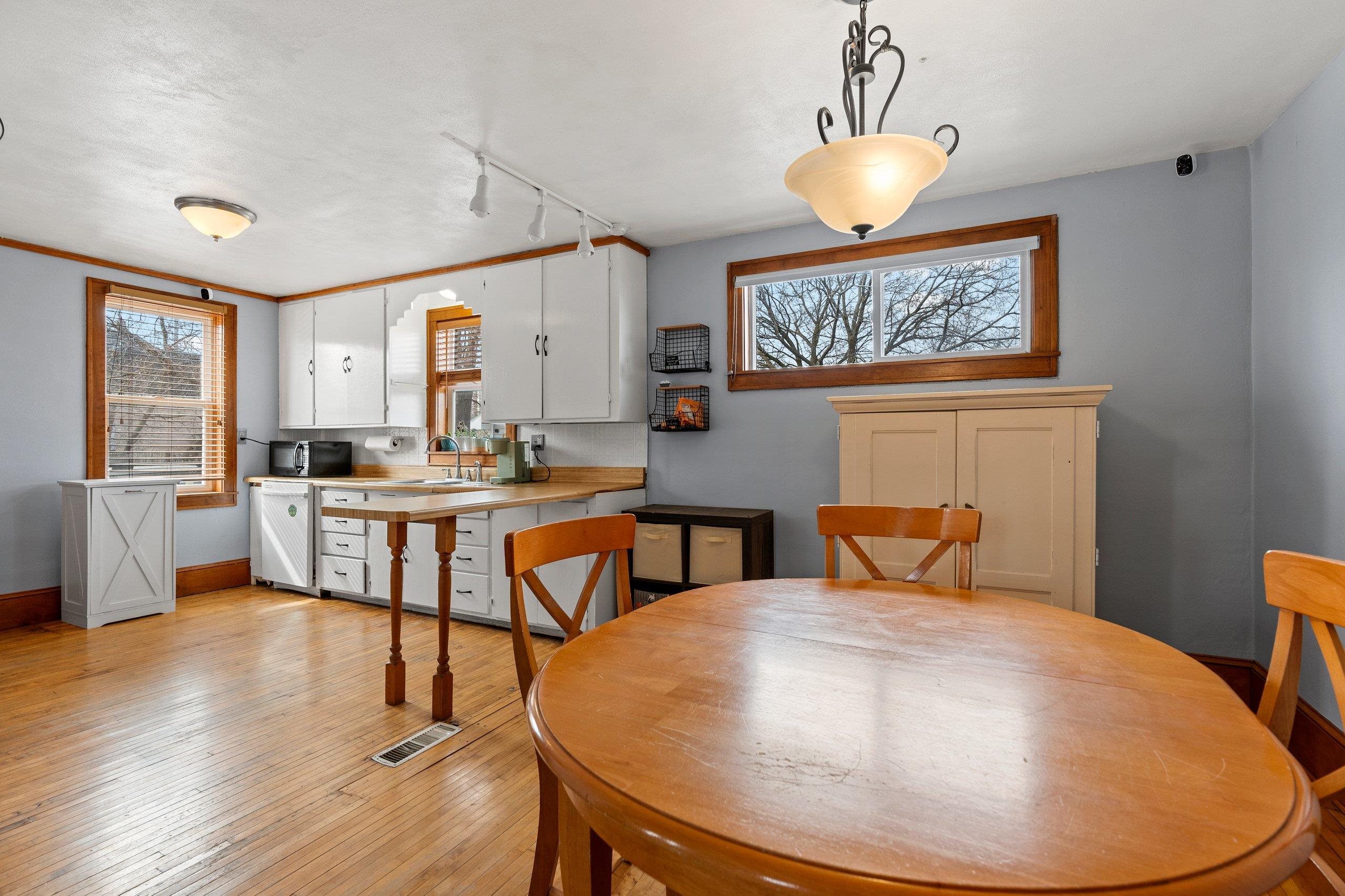 315 South Victoria Street Appleton, WI 54914 - Photo 13 of 41