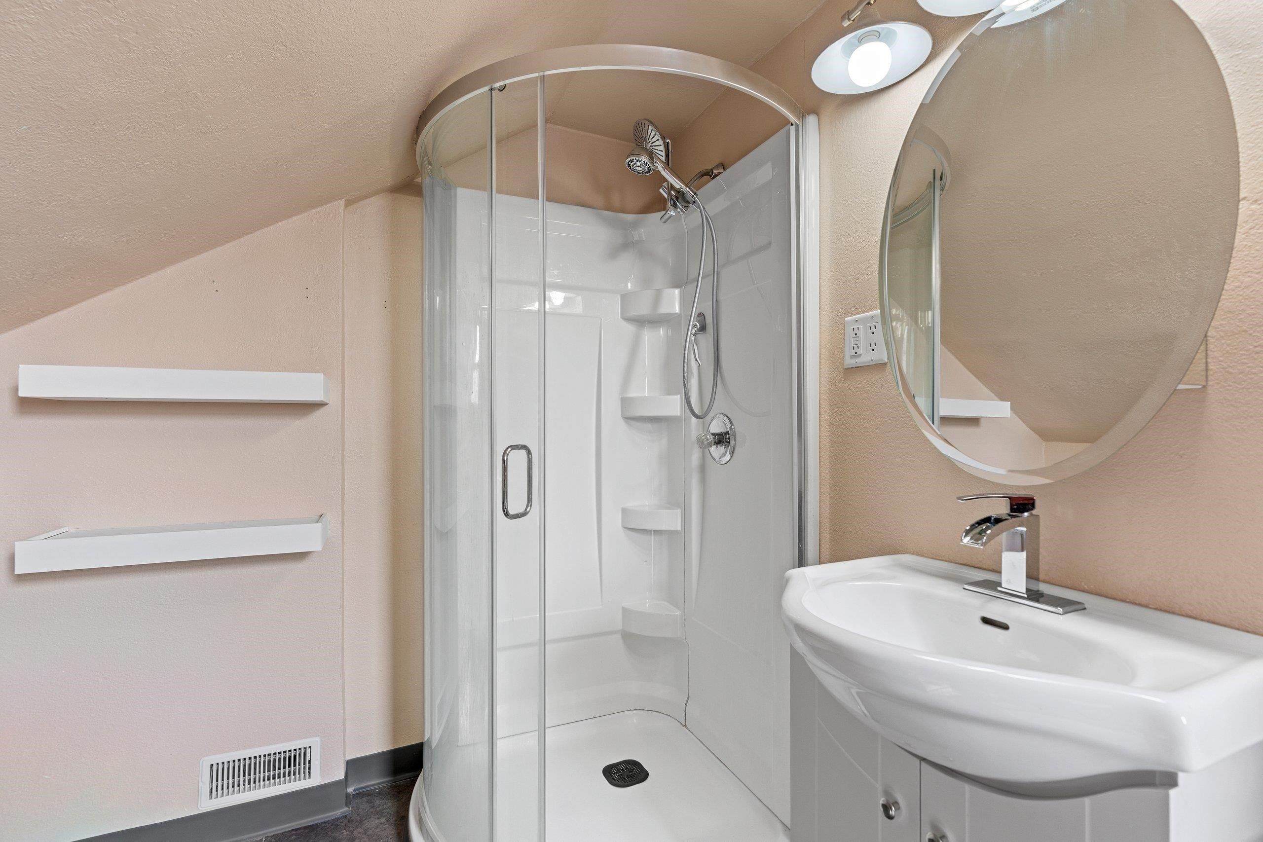 315 South Victoria Street Appleton, WI 54914 - Photo 24 of 41