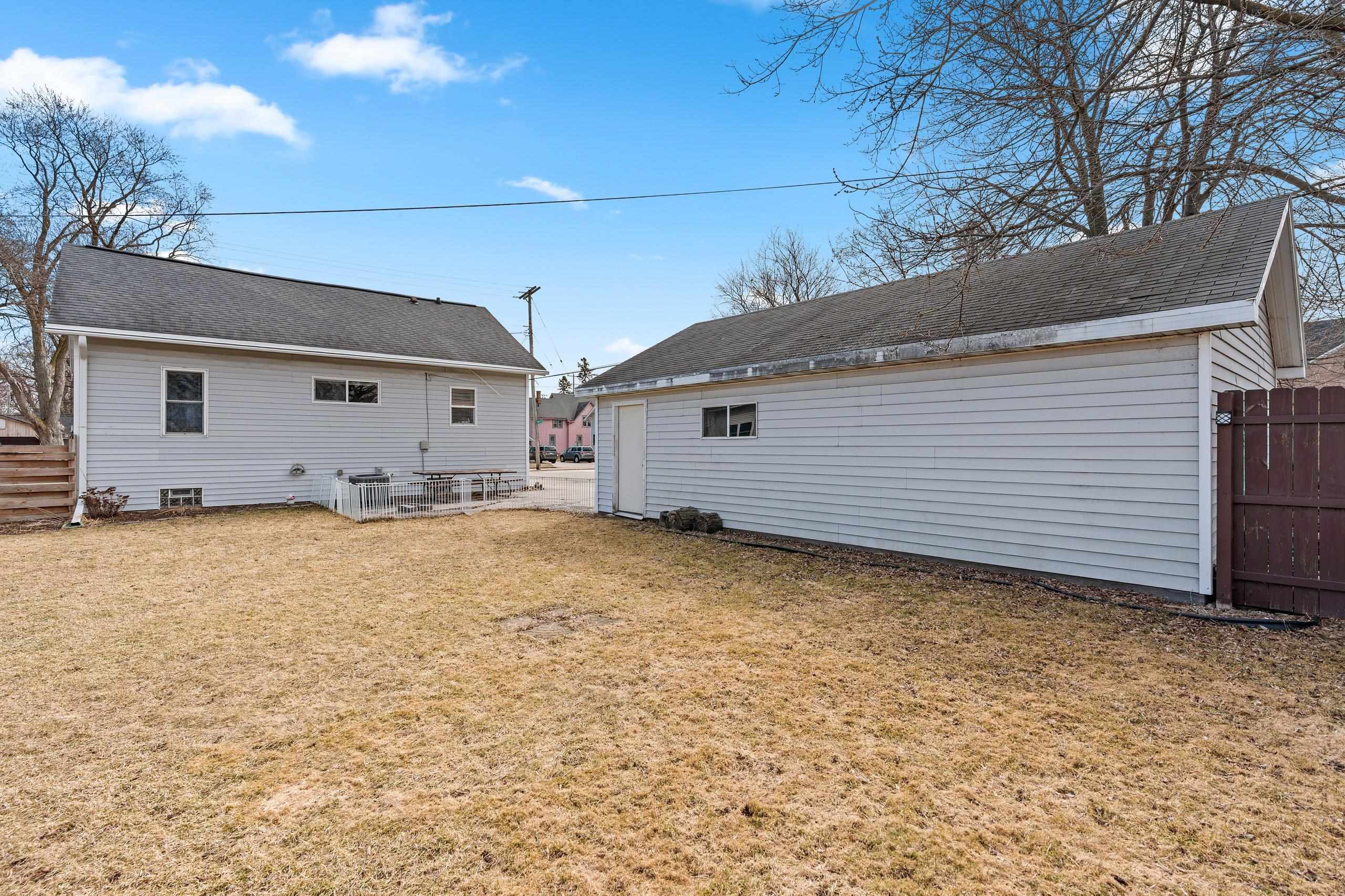 315 South Victoria Street Appleton, WI 54914 - Photo 31 of 41