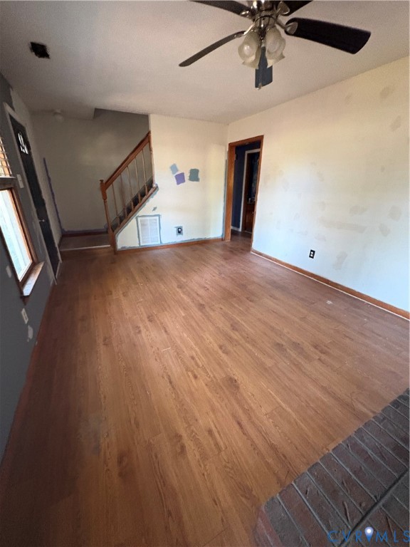 1291 Grapevine Road Sandston, VA 23150 - Photo 6 of 25 Has entry to home and stairs in living room.