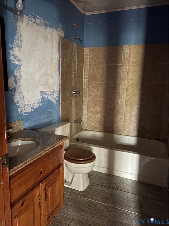 1291 Grapevine Road Sandston, VA 23150 - Photo 9 of 25 Downstairs full bath with ceramic tile.