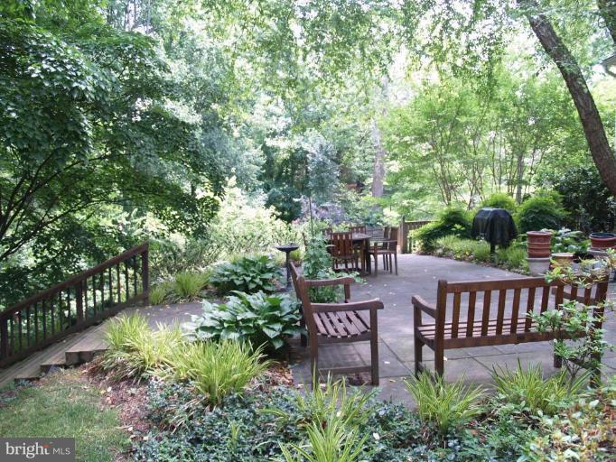 13628 Glenhurst Road North Potomac, MD 20878 - Photo 11 of 30 Wooded View / Acreage 2