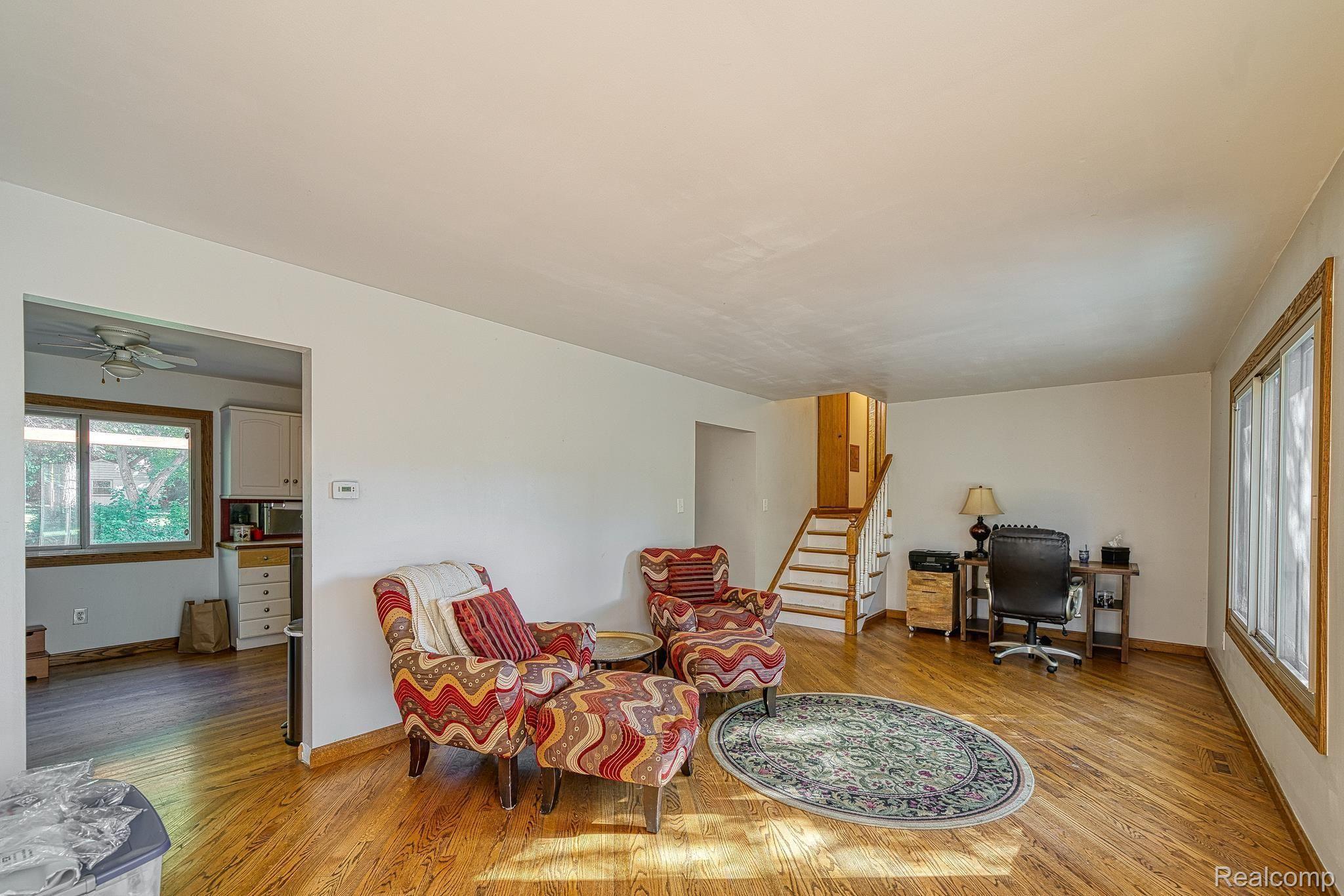 6979 Hatchery Road Waterford, MI 48327 - Photo 8 of 32 Gallery Image 8
