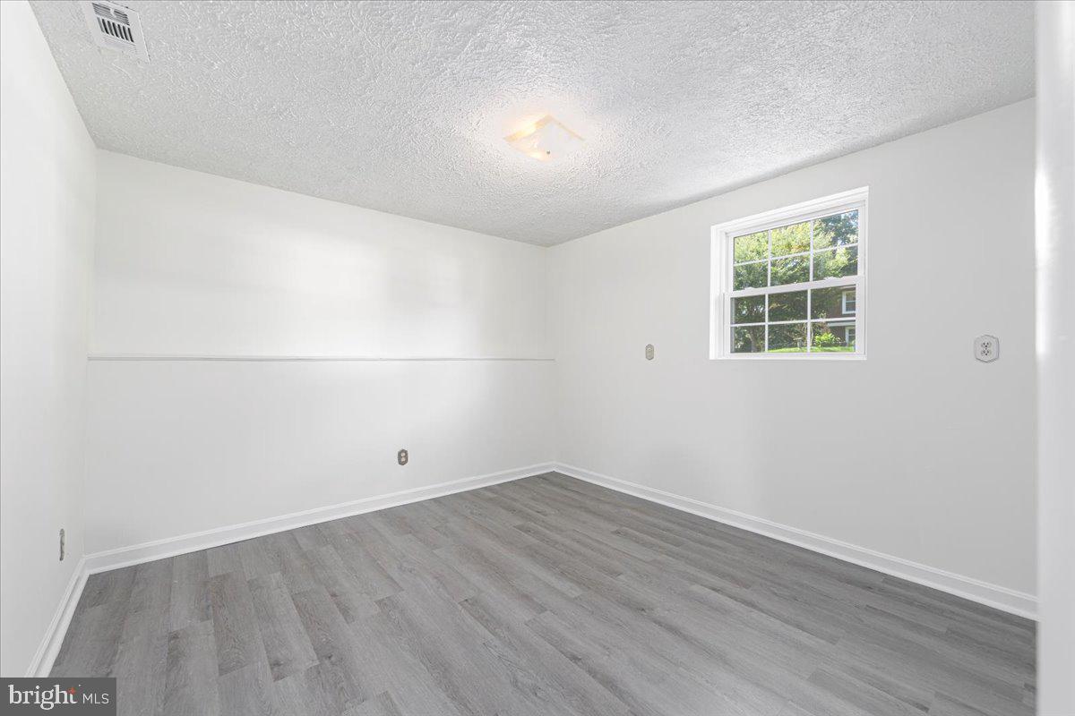 12300 Brolass Road Clinton, MD 20735 - Photo 17 of 31