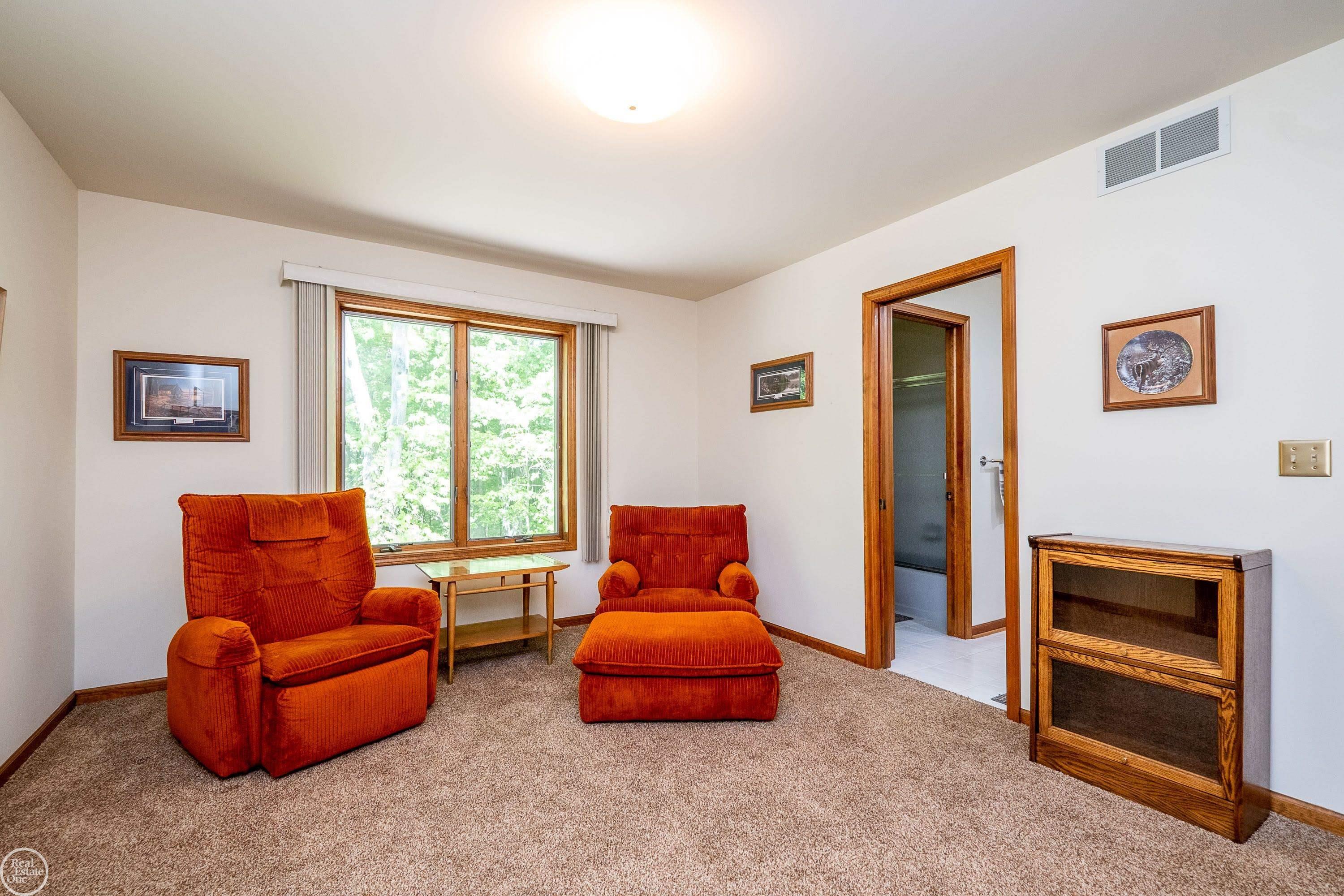 448 Mack Road Leonard, MI 48367 - Photo 47 of 73 50110470-46.JPG