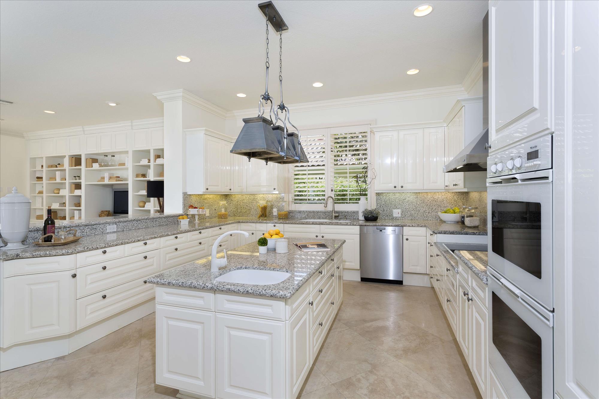 1732 Sabal Palm Drive Boca Raton, FL 33432 - Photo 8 of 29 Kitchen