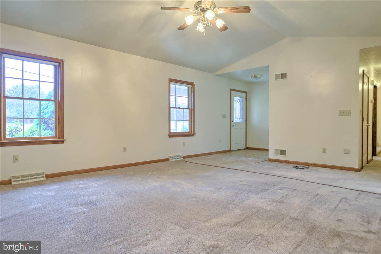 1450 Grandview Road Hanover, PA 17331 - Photo 2 of 24