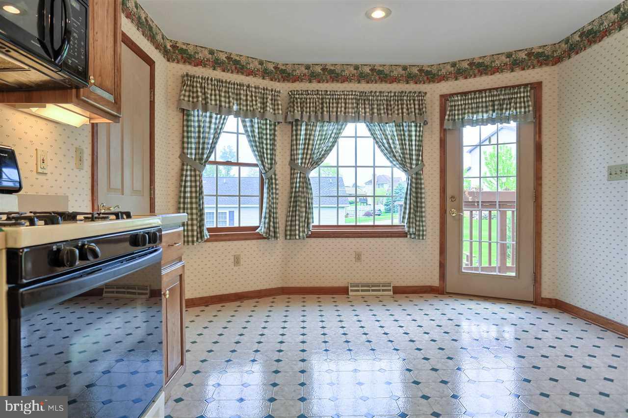 1450 Grandview Road Hanover, PA 17331 - Photo 8 of 24