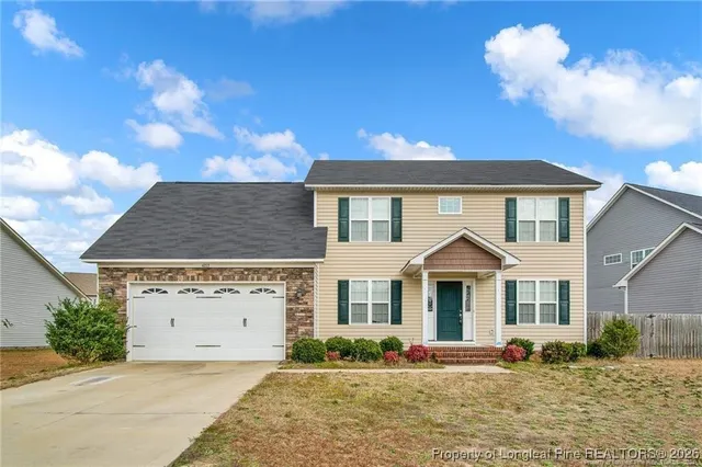 $2,400 | 4213 Pleasantburg Drive, Fayetteville, NC 28312