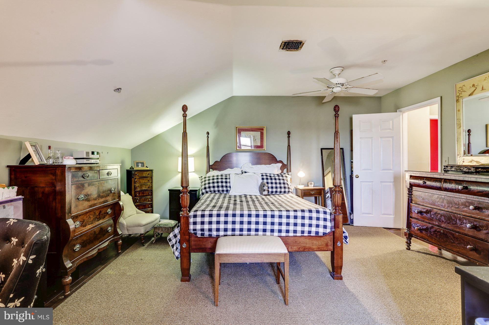 545 East Braddock Road, Unit 702 Alexandria, VA 22314 - Photo 10 of 27 Master bedroom #1