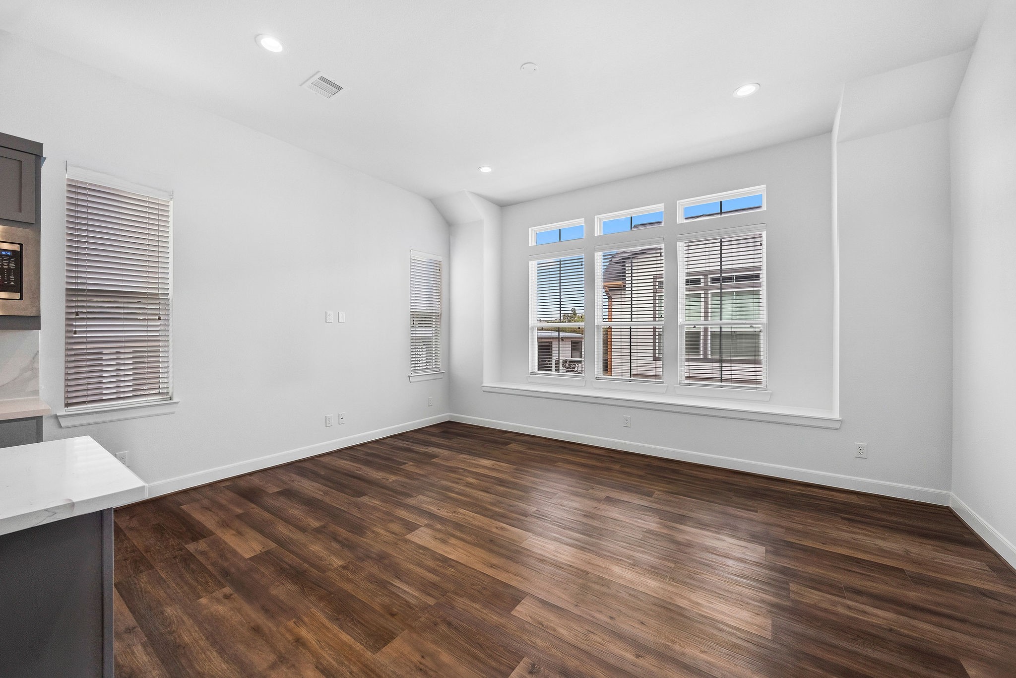9561 Neuens Road, Unit D Houston, TX 77080 - Photo 11 of 23