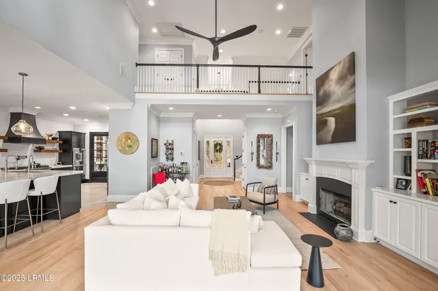 $1,950,000 | 229 De La Gaye Point, Beaufort, SC 29902