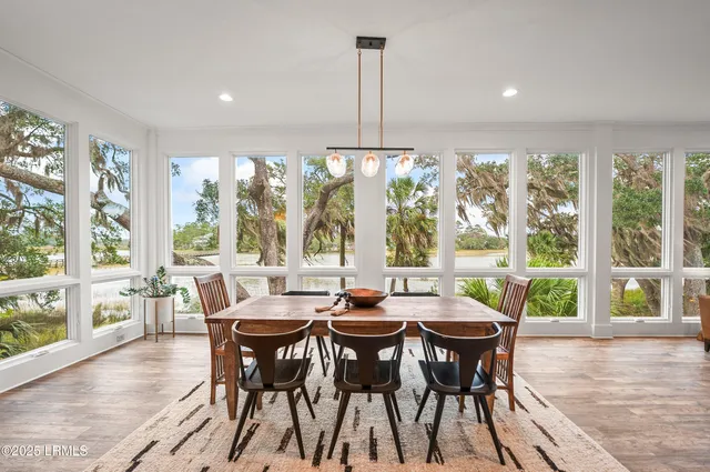 $1,950,000 | 229 De La Gaye Point, Beaufort, SC 29902