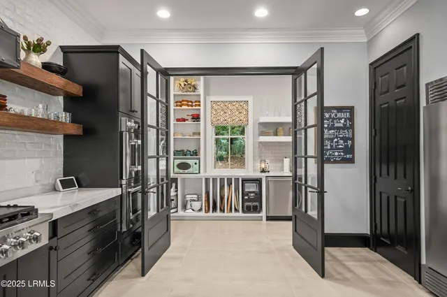 $1,950,000 | 229 De La Gaye Point, Beaufort, SC 29902