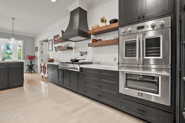 $1,950,000 | 229 De La Gaye Point, Beaufort, SC 29902