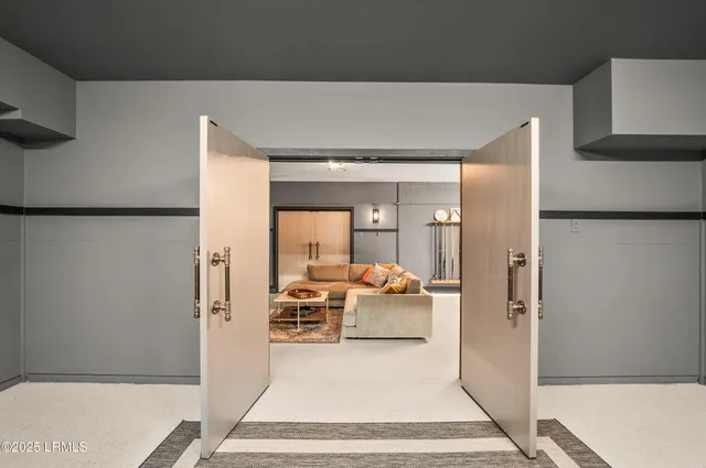 $1,950,000 | 229 De La Gaye Point, Beaufort, SC 29902