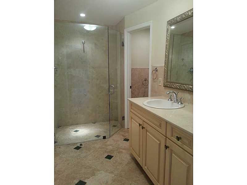 1155 Southwest 7th Street Boca Raton, FL 33486 - Photo 24 of 30 Bathroom