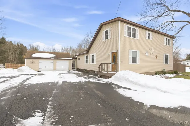 $374,900 | 6292 Mud Mill Road, Cicero, NY 13029