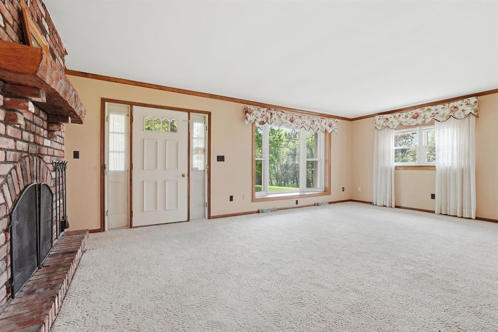 1389 Gilchrist Road Leechburg, PA 15690 - Photo 8 of 38