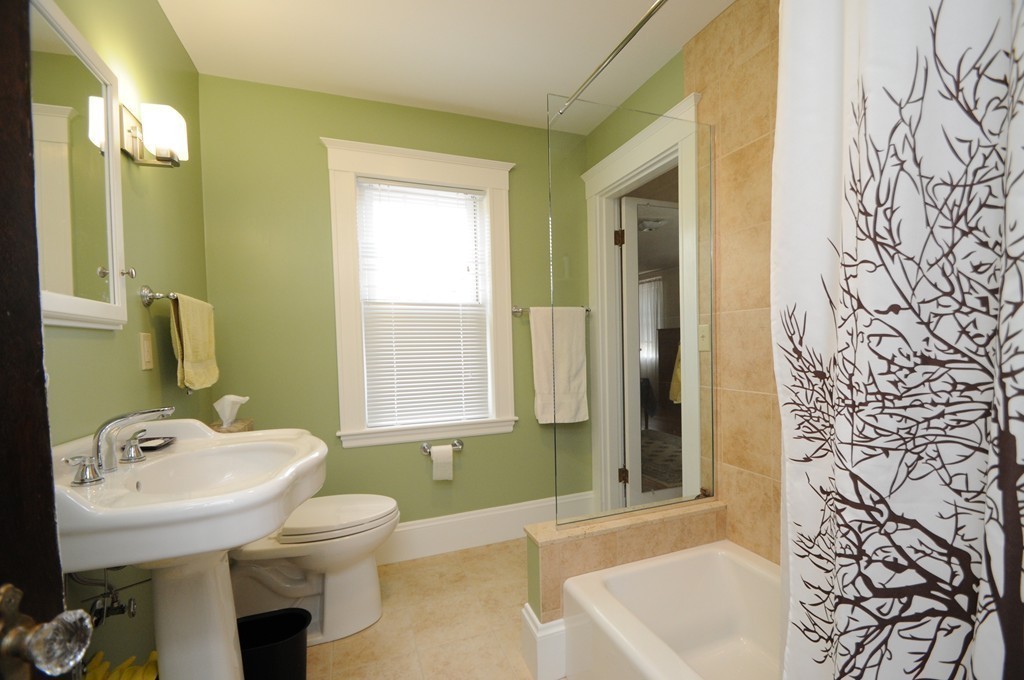 12 Endicott Road Arlington, MA 02476 - Photo 12 of 18 Gallery Image 12