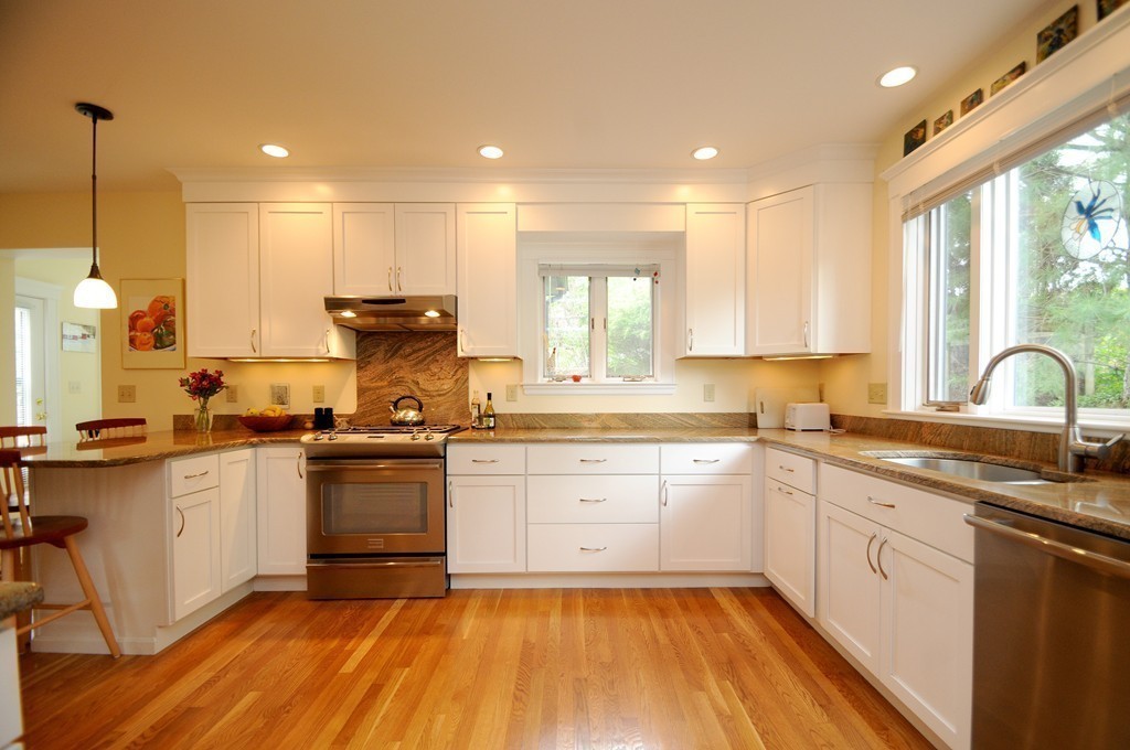 12 Endicott Road Arlington, MA 02476 - Photo 3 of 18 Gallery Image 3
