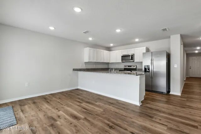 $254,800 | 195 River Rdg Place, Welaka, FL 32193