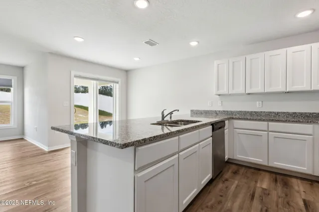 $254,800 | 195 River Rdg Place, Welaka, FL 32193