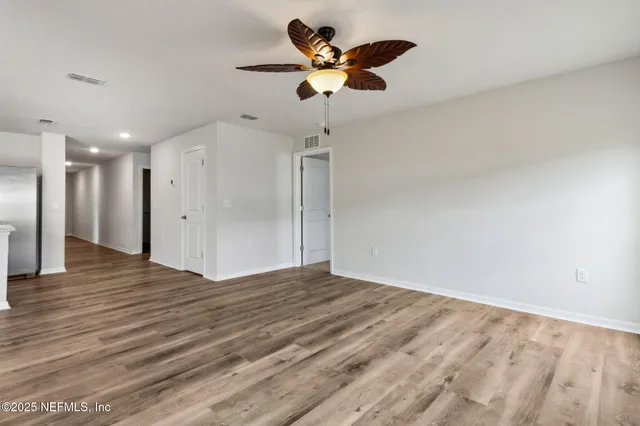 $254,800 | 195 River Rdg Place, Welaka, FL 32193