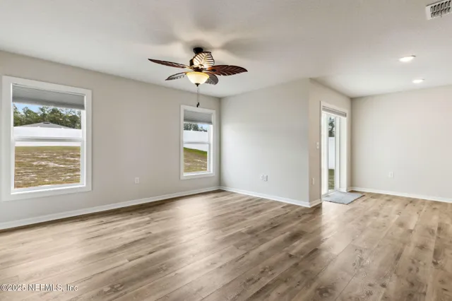 $254,800 | 195 River Rdg Place, Welaka, FL 32193