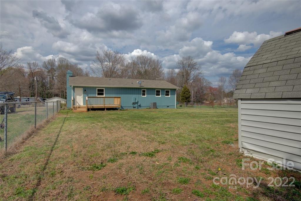 7902 Old Concord Road Salisbury, NC 28146 - Photo 5 of 24 Gallery Image 5