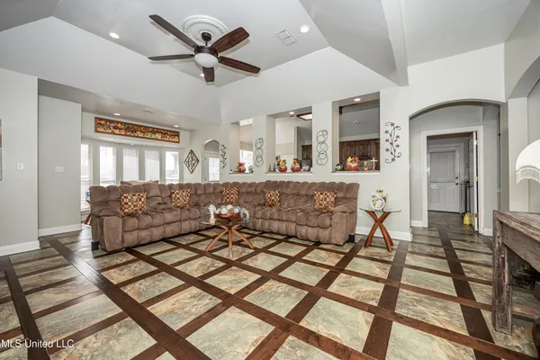 $422,114 | 14077 North White Swan Cove, Gulfport, MS 39503