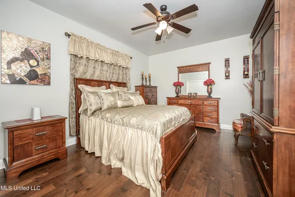 $422,114 | 14077 North White Swan Cove, Gulfport, MS 39503
