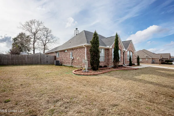 $422,114 | 14077 North White Swan Cove, Gulfport, MS 39503