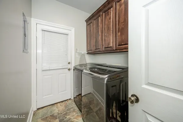 $422,114 | 14077 North White Swan Cove, Gulfport, MS 39503
