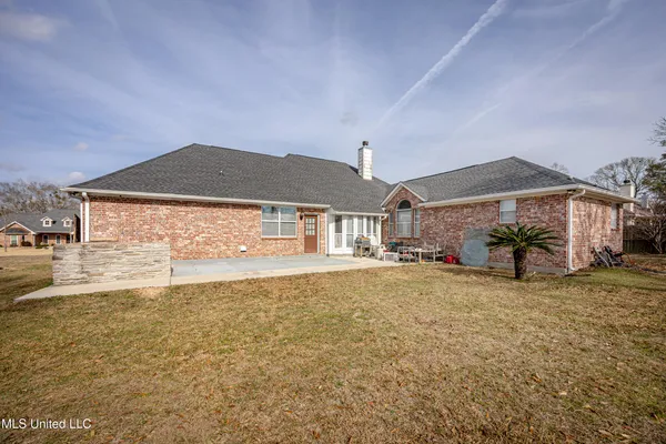 $422,114 | 14077 North White Swan Cove, Gulfport, MS 39503