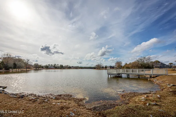 $422,114 | 14077 North White Swan Cove, Gulfport, MS 39503
