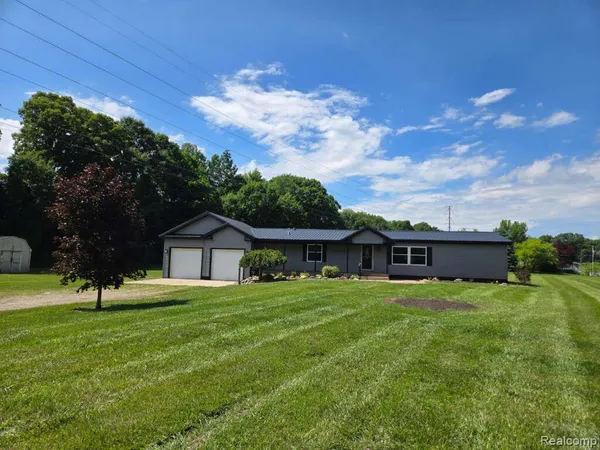 $249,900 | 3586 Columbiaville Road, Columbiaville, MI 48421