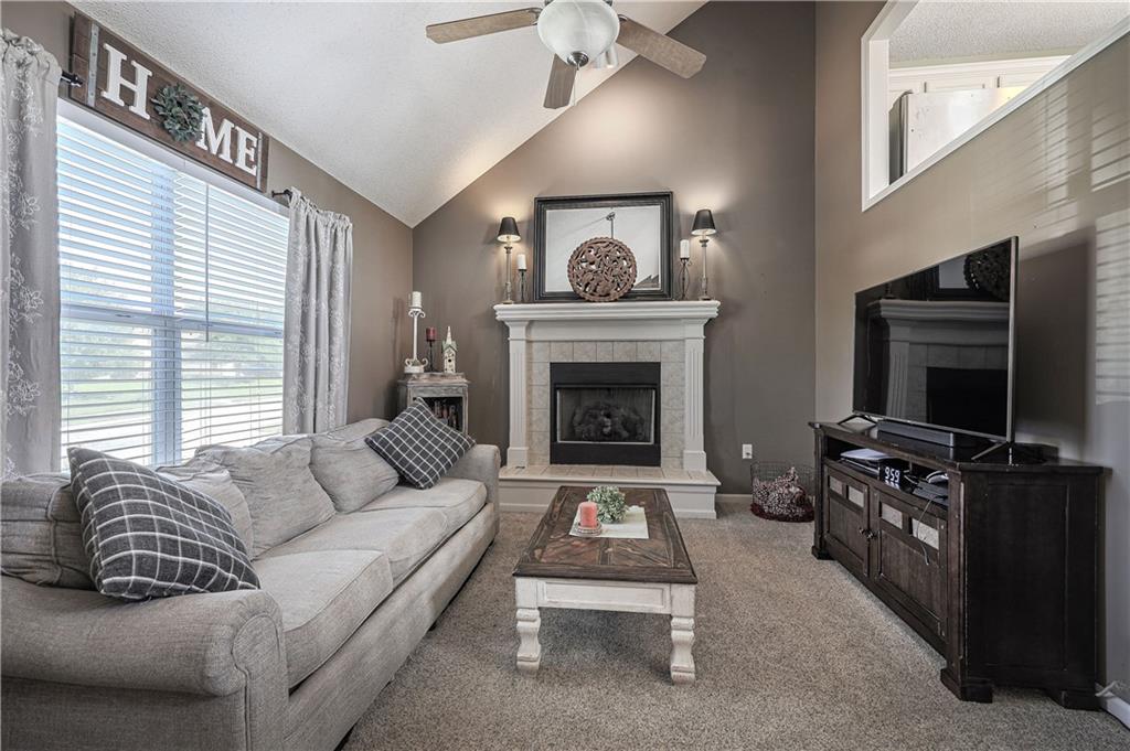 17149 Jessica Street Gardner, KS 66030 - Photo 4 of 21