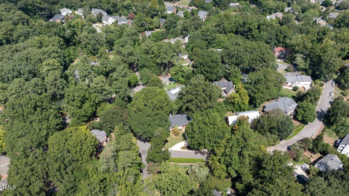 2803 Exeter Circle Raleigh, NC 27608 - Photo 25 of 38 03-- 87