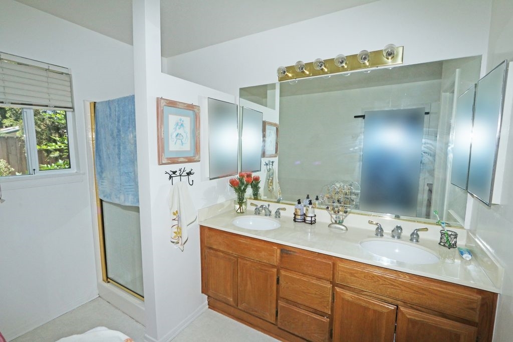 109 South Mercedes Road Fallbrook, CA 92028 - Photo 20 of 23