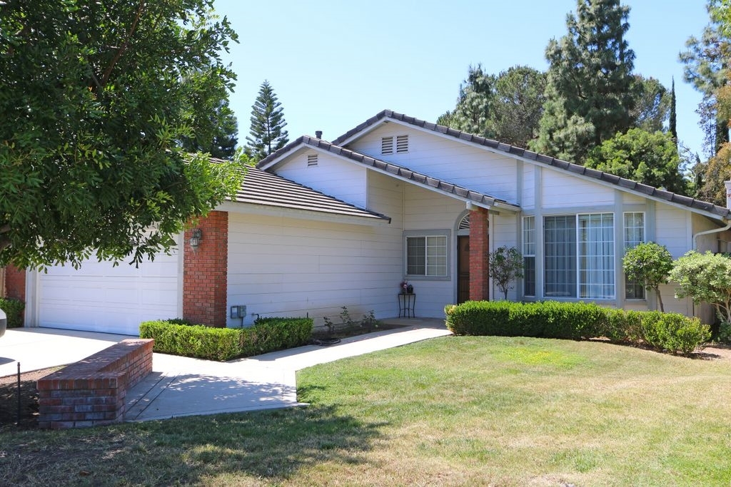 109 South Mercedes Road Fallbrook, CA 92028 - Photo 7 of 23