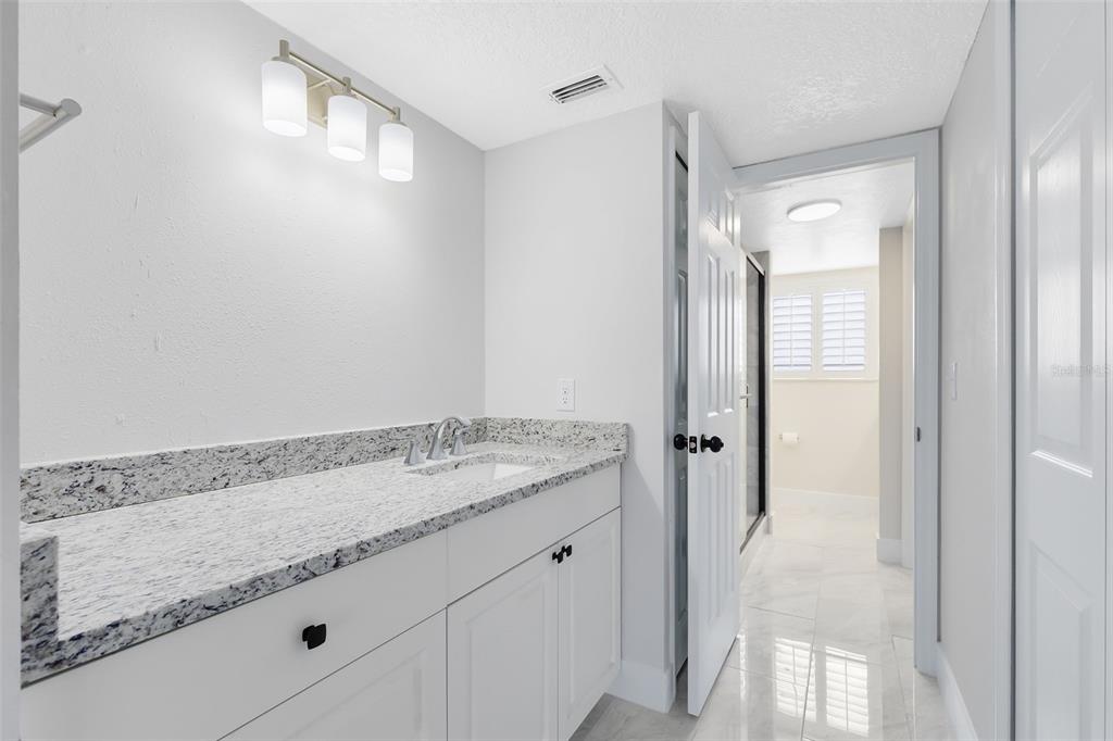 549 Sun Ridge Place, Unit 104 Altamonte Springs, FL 32714 - Photo 19 of 25 Bathroom 1 first floor