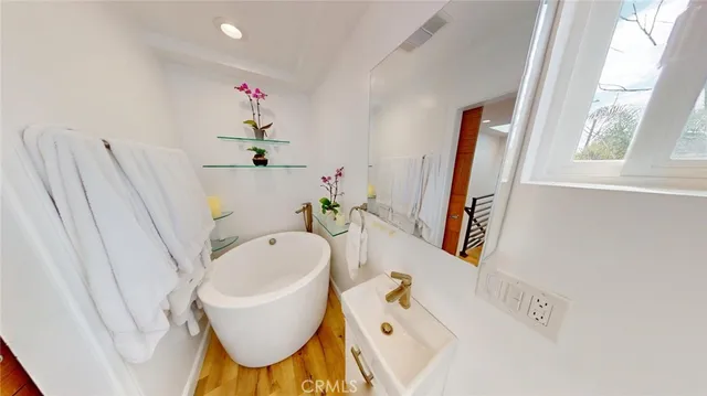 $2,495,000 | 12930 Gilmore Avenue, Los Angeles, CA 90066