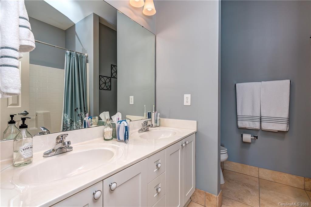 763 Grandin Road Charlotte, NC 28208 - Photo 8 of 16 Gallery Image 8